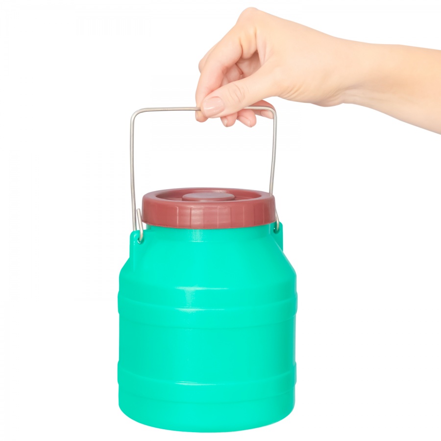 Bidon with lid (2 l.)